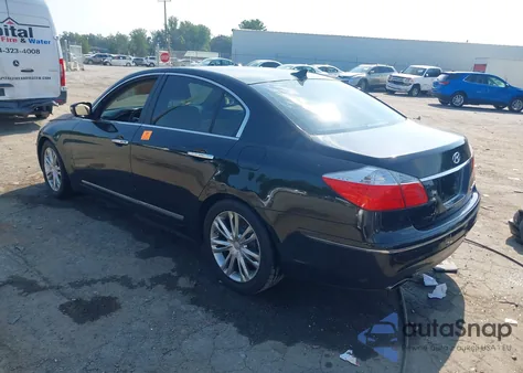 2011 Hyundai Genesis 4.6 z USA, uszkodzony, nr VIN KMHGC4DF1BU127889